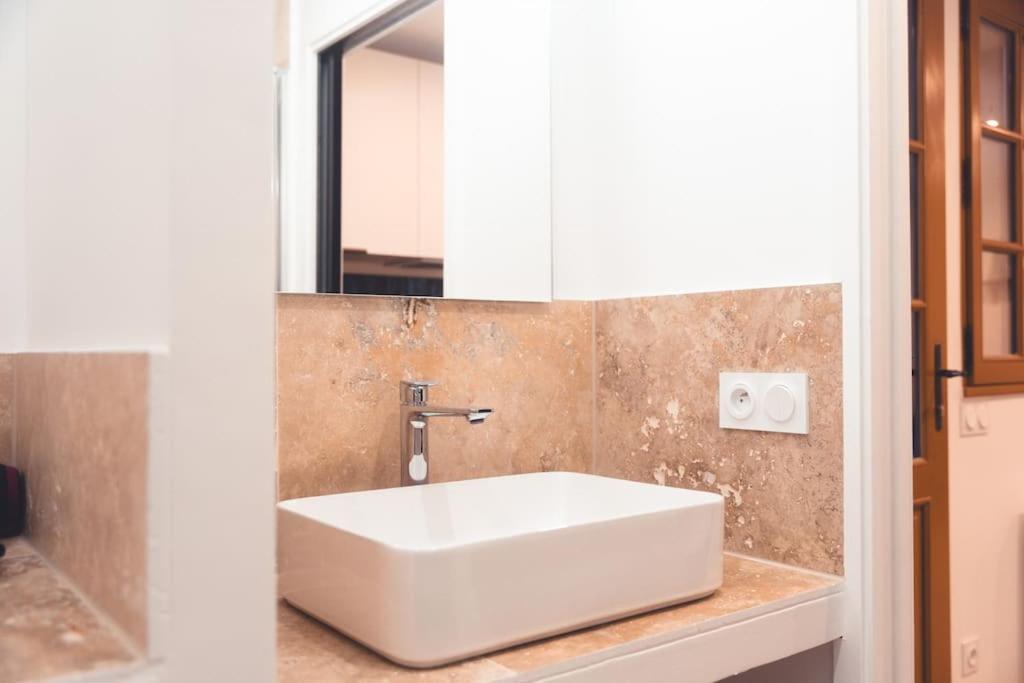 L'armoirie, Cosy Nid Douillet Apartment